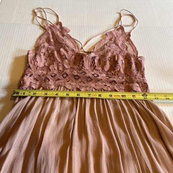 NWT Adellla Free People rose slip dress ruffles cutout design spaghetti straps - Picture 3 of 10